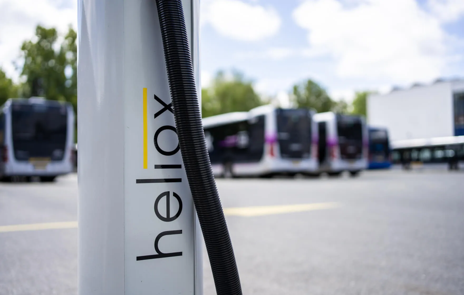 Dutch gov’ funds charging energy hubs for heavy-duty EVs
